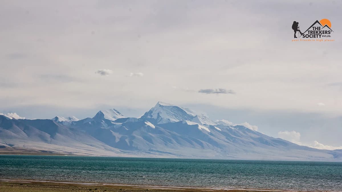 Mountain-Lake-Tibet